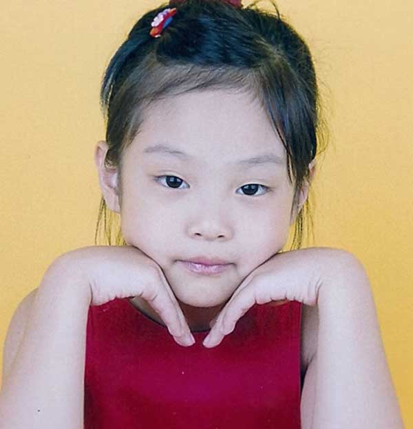 blackpink JENNIE childhood photo