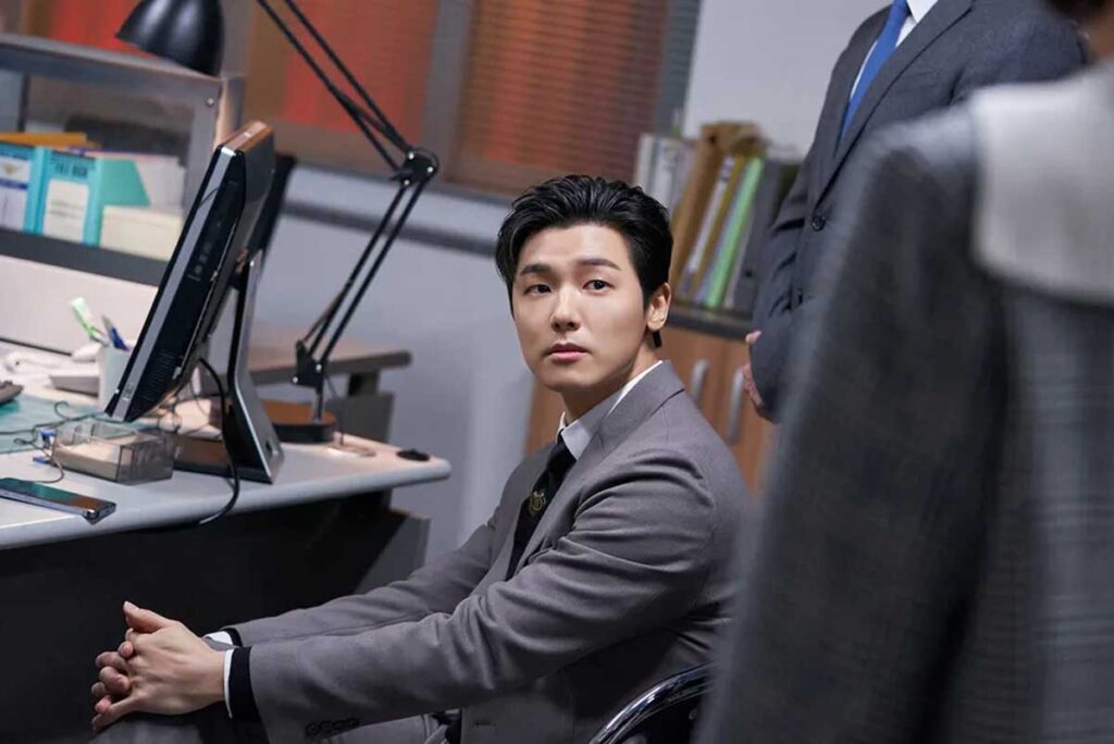 넷플릭스 셀러브리티 한준경 역 강민혁