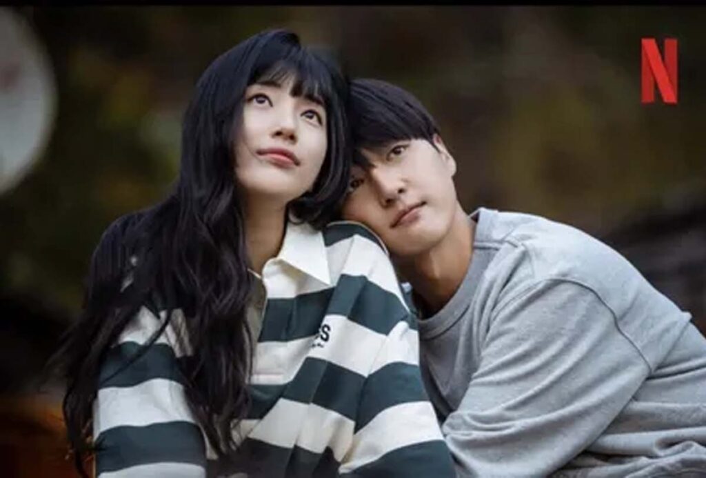 넷플릭스 드라마 이두나! 후기, '은퇴한 아이돌과 동거를?' 7 이두나 2