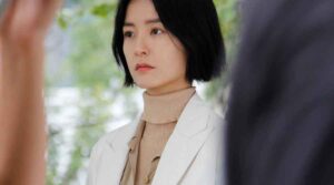 넷플릭스 '보건교사 안은영' 정유미