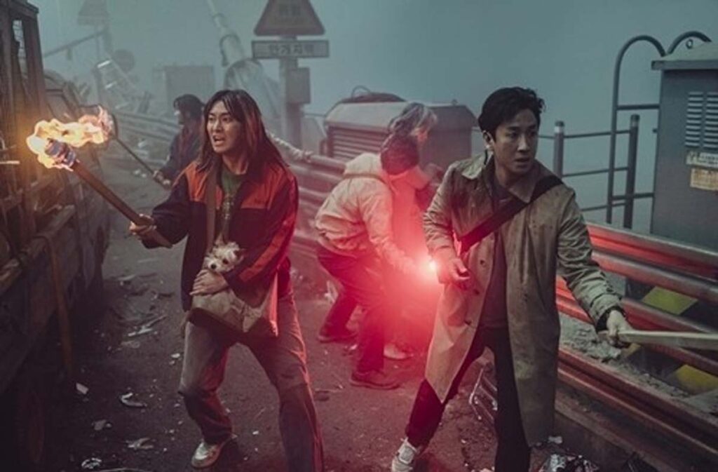 '붕괴 직전 풀려난 실험견들?' 재난 영화 탈출: 프로젝트 사일런스 후기 5 탈출 프로젝트 사일런스 3