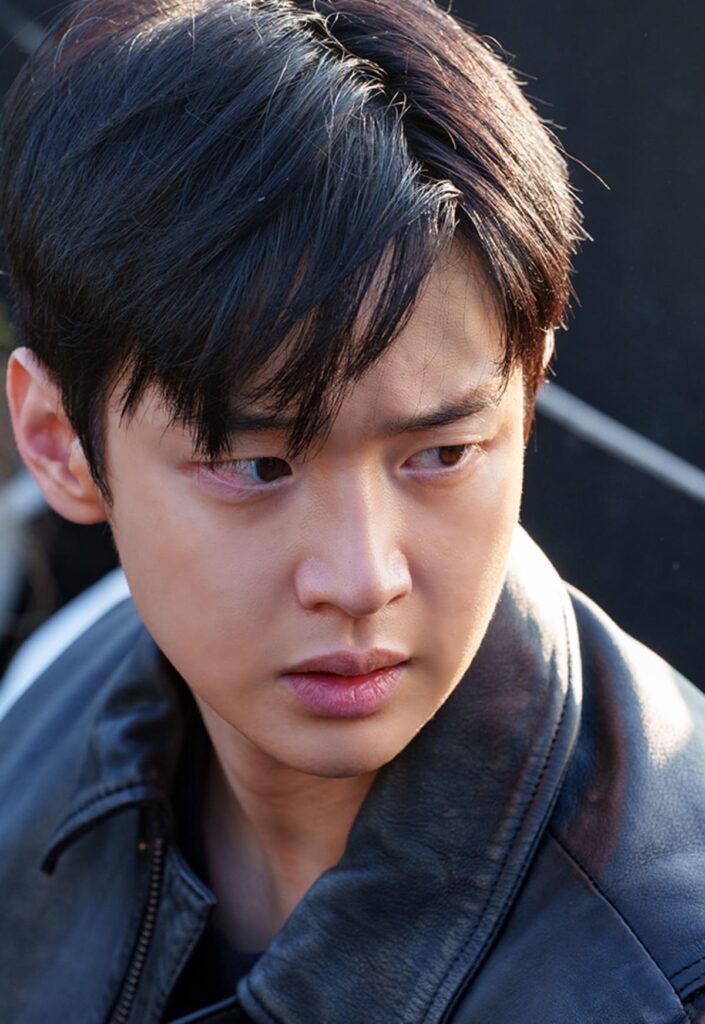 사마귀 살인자의 외출 장동윤 min