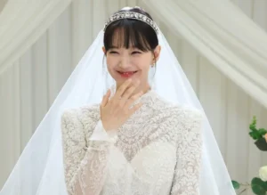 신민아 손해보기 싫어서 웨딩드레스