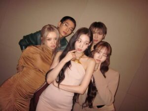 올데이 프로젝트 올데프 애니와 멤버들