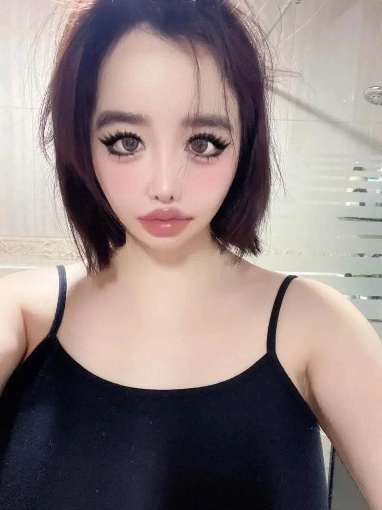 박봄 근황 인스타 셀카