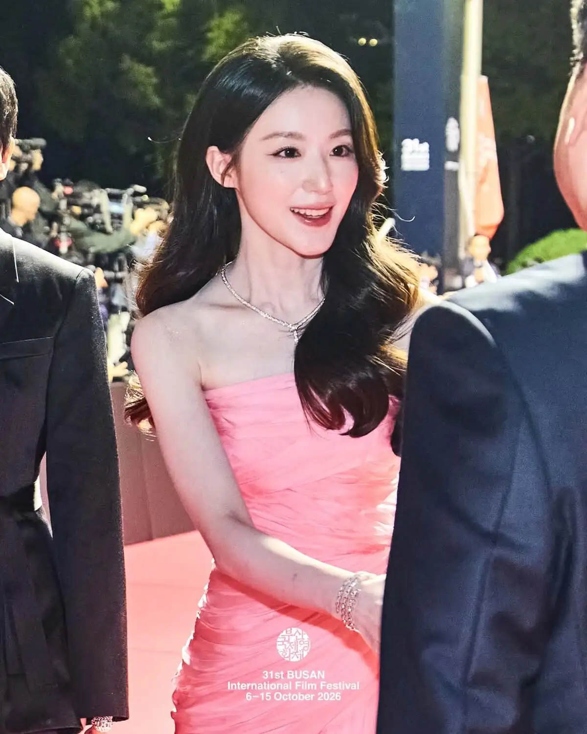 아이들 슈화 부산국제영화제 입성! 감독이 밝힌 슈화 캐스팅 이유